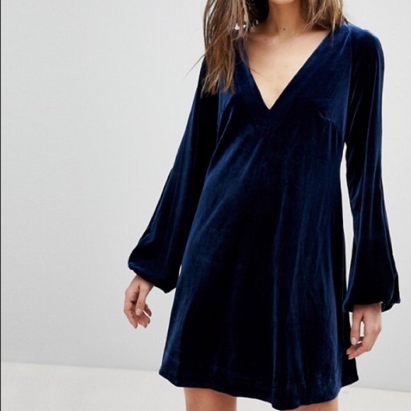 Free People Dresses & Skirts - Free People Misha Blue Velvet Tie Back VNeck Dress